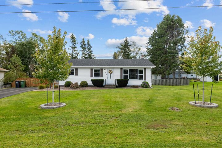 Property Photo:  10 Dale Drive  PE C1A 7X5 