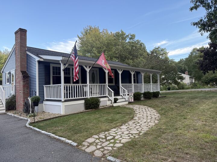 Property Photo:  876 Chandler St  MA 01876 