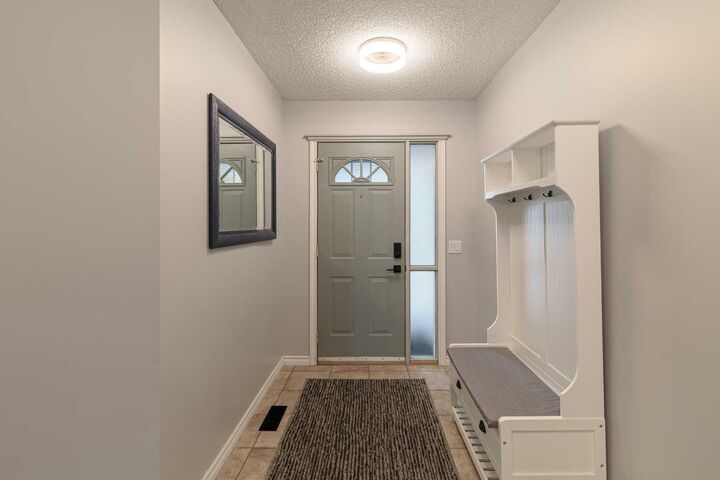 Property Photo:  7 Richelieu Court SW  AB T3E 7E9 
