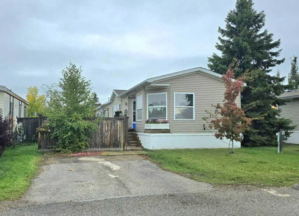 Property Photo:  812 6 Avenue SW 68  AB T0G 2A4 