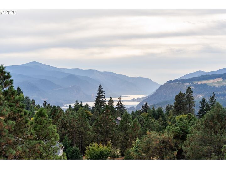 Property Photo:  595 NW Country View Rd  WA 98672 