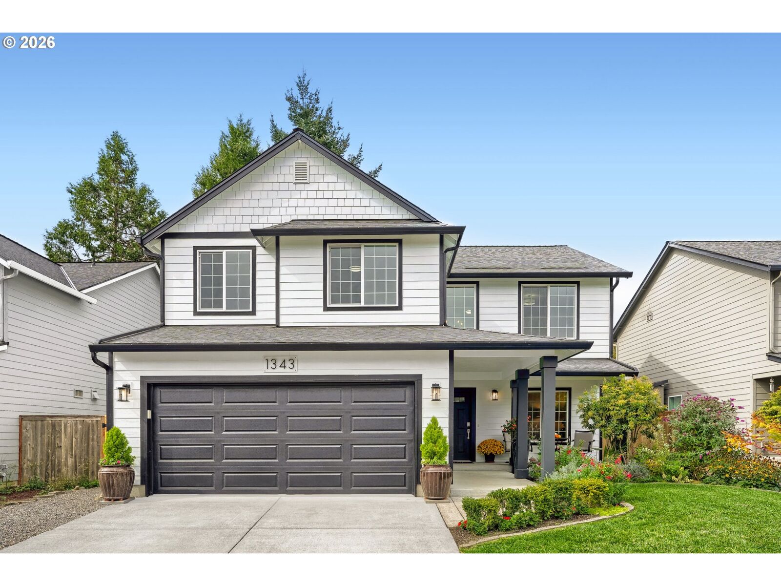 Property Photo:  1343 51st St  WA 98671 