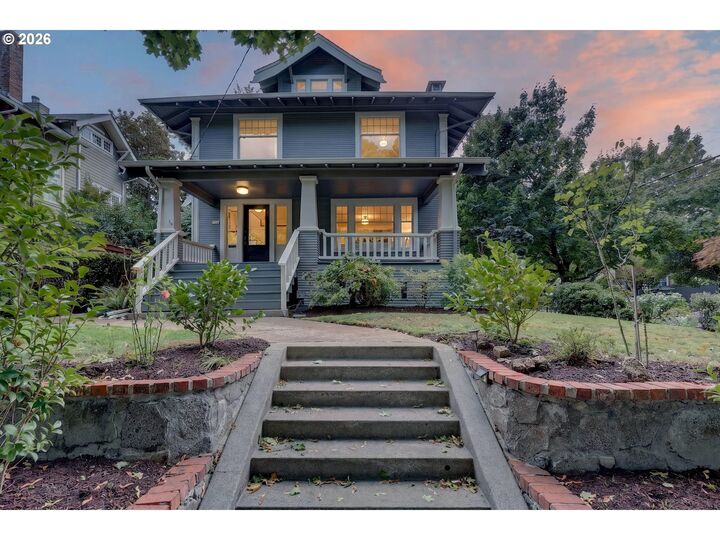 Property Photo:  3610 NE Knott St  OR 97212 