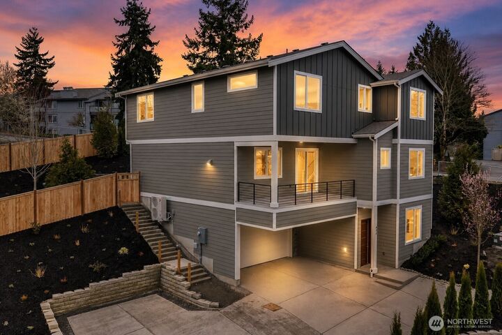 Property Photo:  404  Edmonds Ave NE  WA 98056 