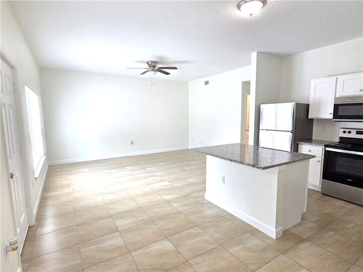 Property Photo: 944 19th Street 944 FL 32960