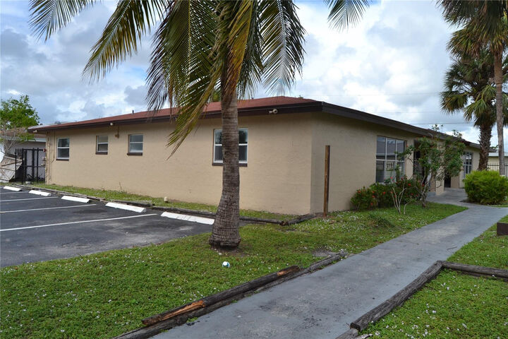 Property Photo:  5631 NW 27th Court 5631  FL 33313 