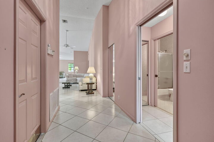 Property Photo: 3914 Dafilee Circle FL 33417