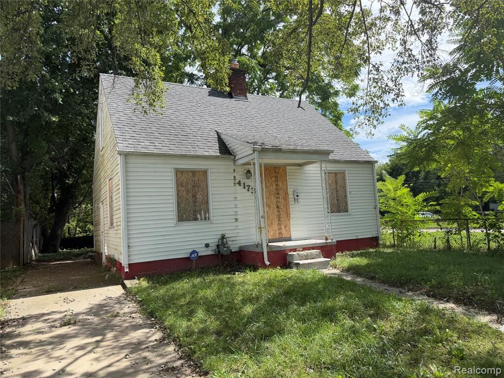Property Photo: 4173 Moore Street MI 48141