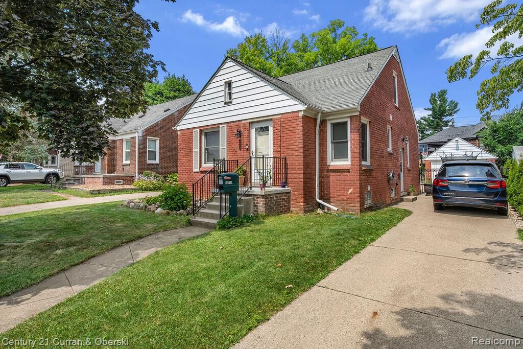 Property Photo: 22510 Cherry Hill Street MI 48124