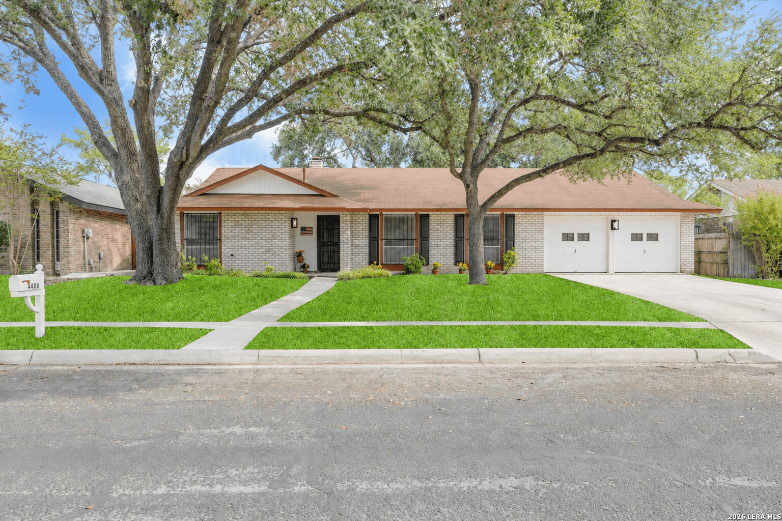 Property Photo: 4406 Greystone TX 78233