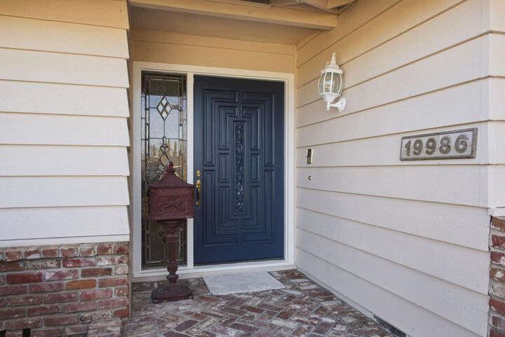 Property Photo: 19986 Mallory Court CA 95070