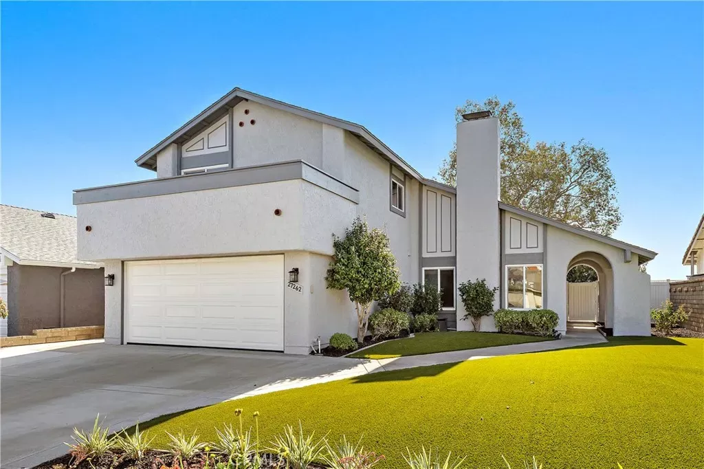 Property Photo:  27262 Via Burgos  CA 92691 