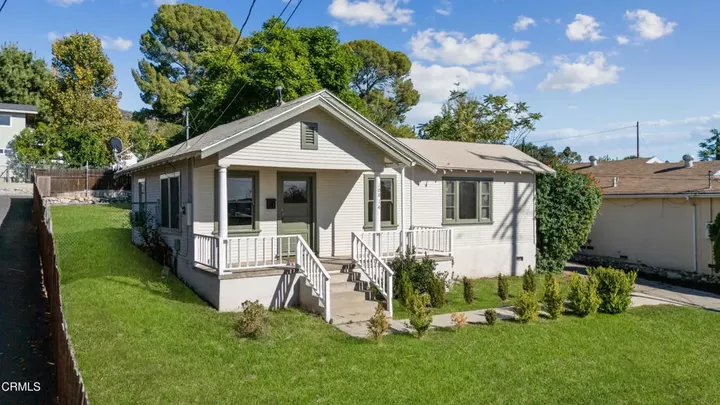 Property Photo:  10814 Plainview Avenue  CA 91042 