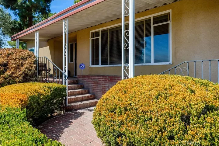 Property Photo: 299 Anderegg CA 92324