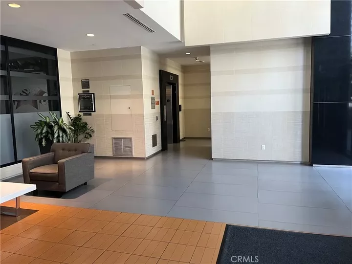 Property Photo:  1234 Wilshire Blvd. 519  CA 90017 
