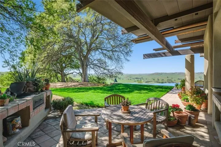 Property Photo:  19623 Road 211  CA 93626 