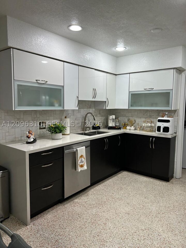 Property Photo: 6355 SW 23rd St FL 33155