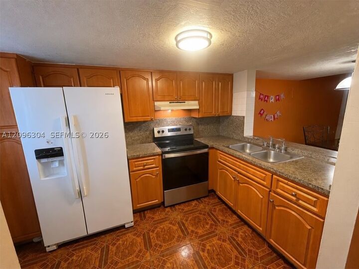Property Photo:  14030 NE 3rd Ct  FL 33161 