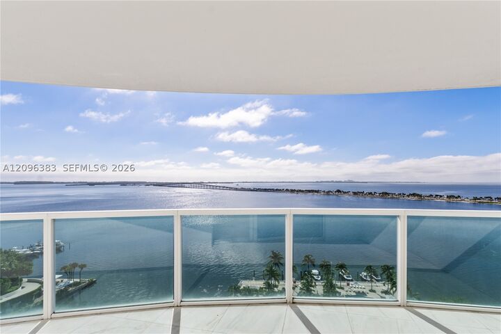 Property Photo:  2101 Brickell Ave 1206  FL 33129 