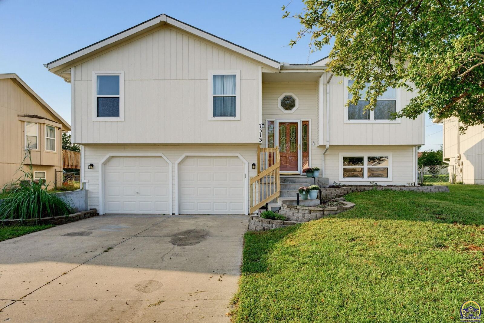 Property Photo:  7313 SW 23rd Ter  KS 66614 