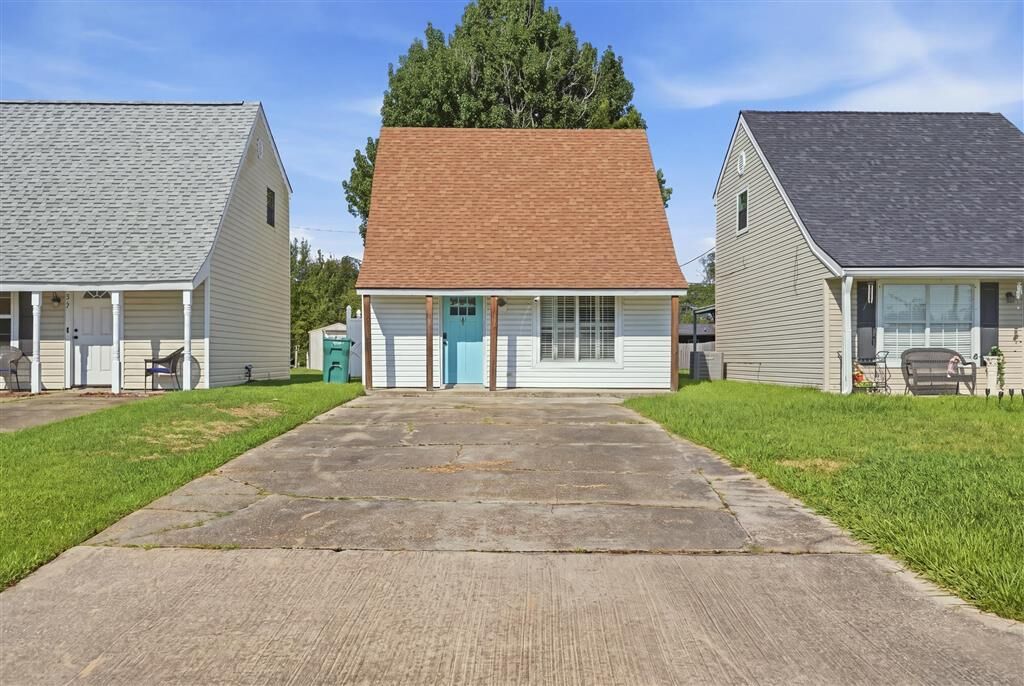 Property Photo: 41 Center Avenue LA 70663