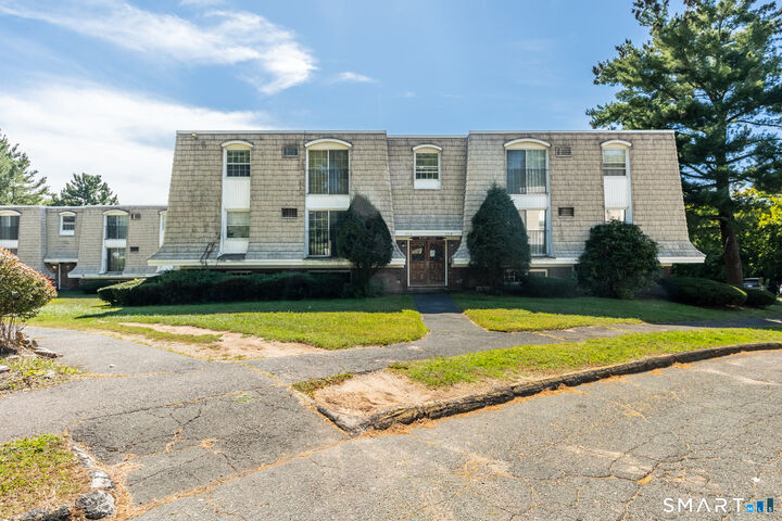 Property Photo:  1218 Middle Turnpike West A  CT 06040 