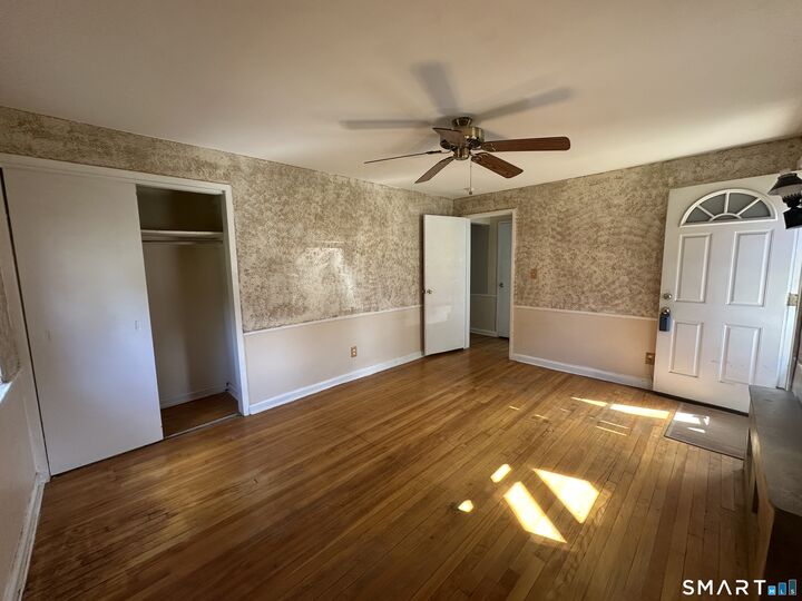 Property Photo:  241 Seaton Road 2  CT 06902 