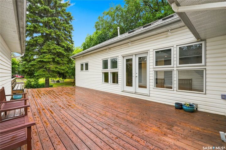 Property Photo:  3445 11th Street W  SK S7M 1K4 