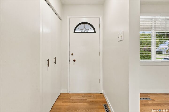 Property Photo:  67 Laird Crescent  SK S4R 4N7 