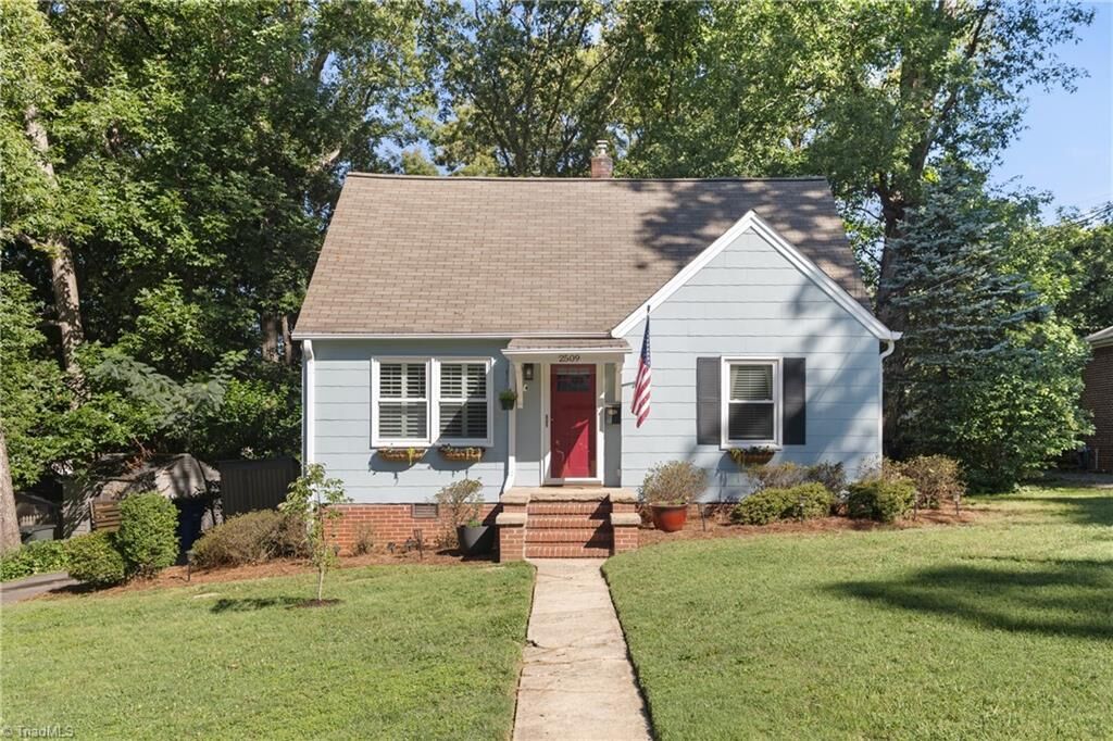 Property Photo:  2509 Walker Avenue  NC 27103 