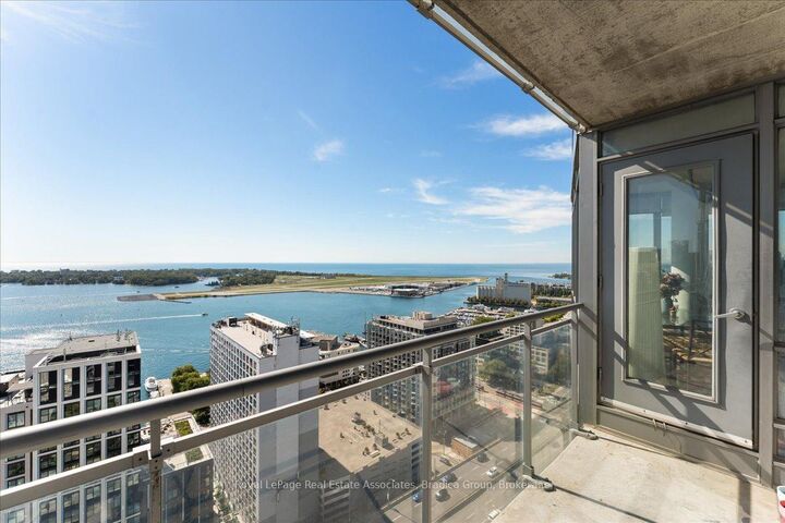 Property Photo:  5 Mariner Terrace 3203  ON M5V 3V6 