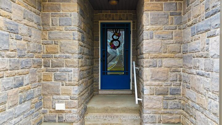 Property Photo:  23 Creighton Drive  ON K0H 2H0 