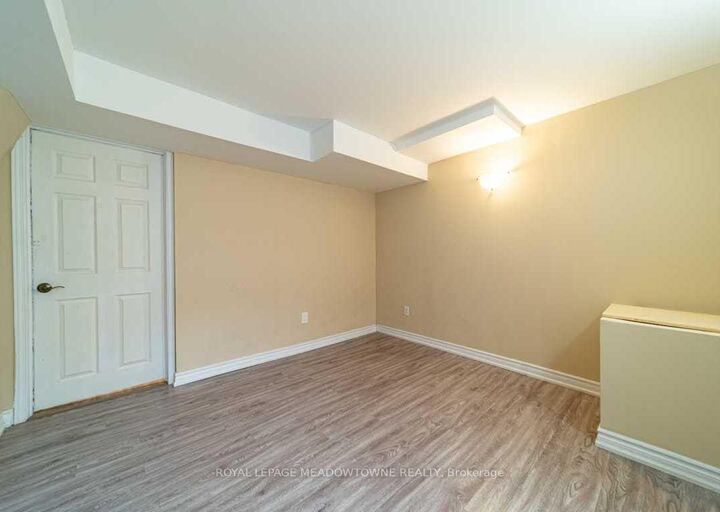 Property Photo:  1036 Yates Drive  ON L9T 6A7 
