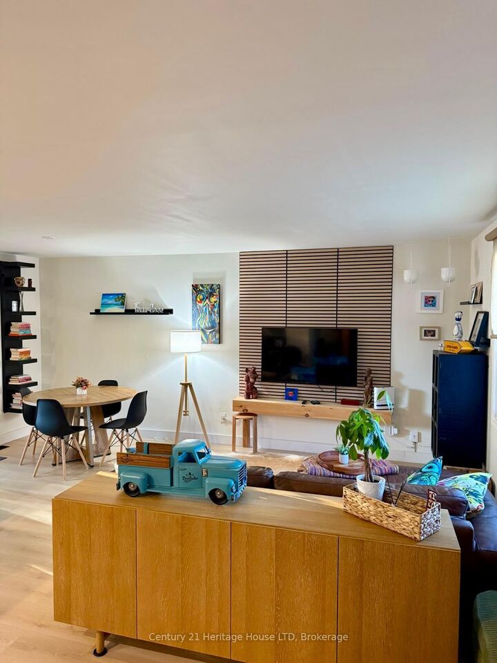 Property Photo:  552 Lakeview Road  ON L2A 4W6 