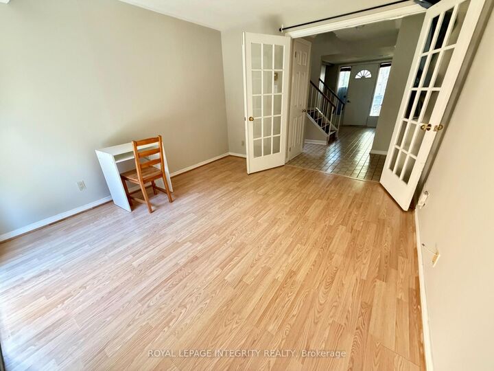 Property Photo:  46 Arbordale Crescent  ON K2G 5C9 