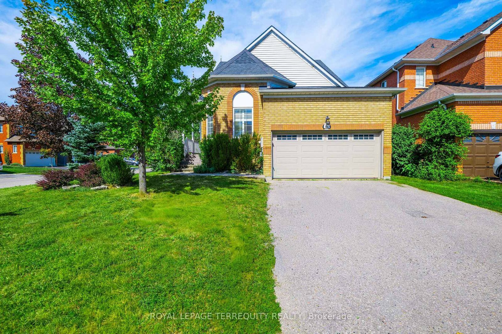 Property Photo:  44 Iberville Road  ON L1M 1H7 