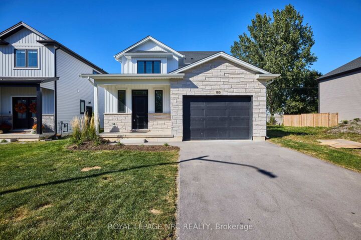 Property Photo:  185 Hodgkins Avenue  ON L2V 1M2 