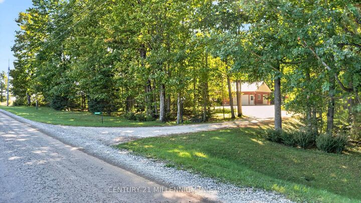 Property Photo:  193496 Amaranth - East Luther Townline  ON L9W 0N5 