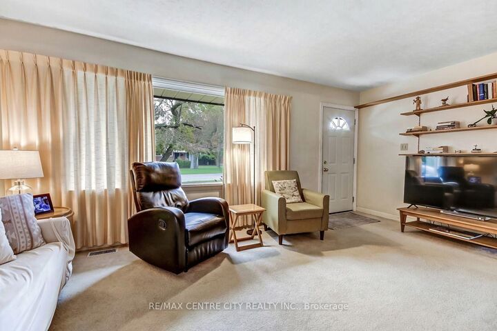 Property Photo:  19 Rapelje Street  ON N5R 4L9 