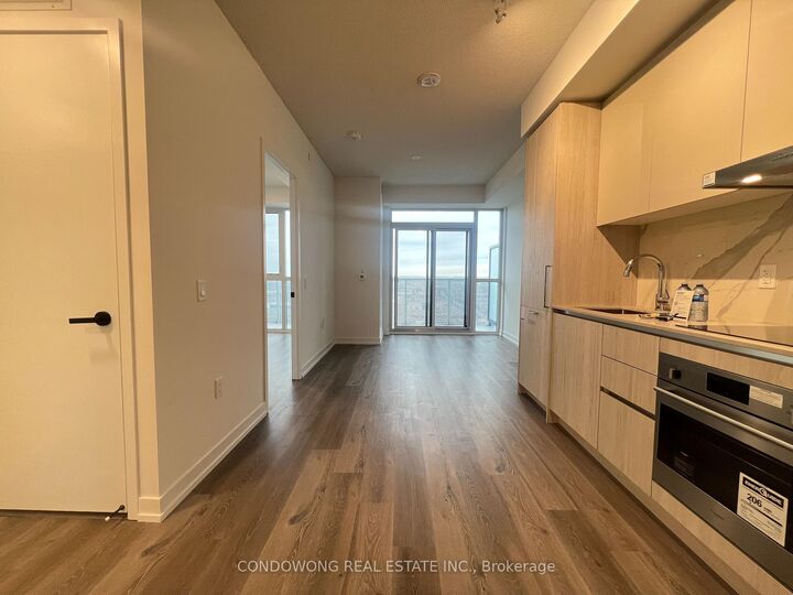 Property Photo:  225 Commerce Street 2910  ON L4K 0R1 