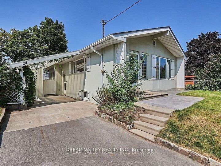 Property Photo:  24 Gable Place Main  ON M1P 4J8 