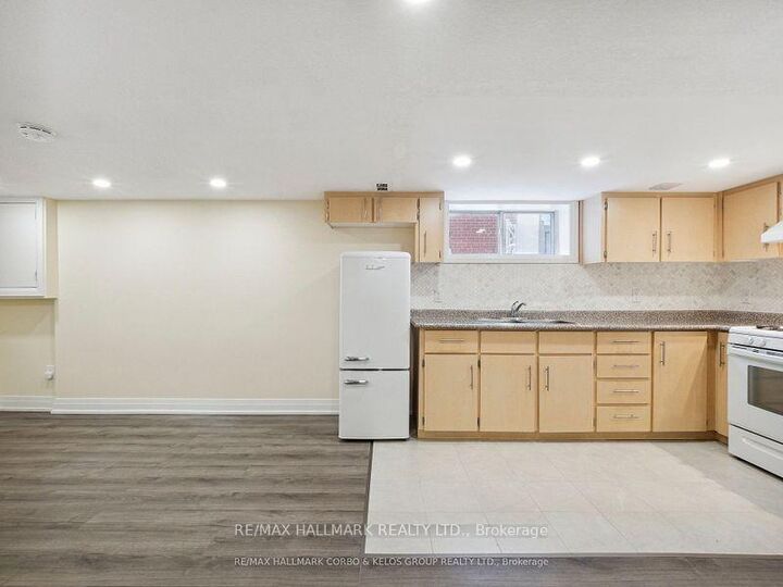 Property Photo:  1132 Glengrove Avenue  ON M6B 2K4 