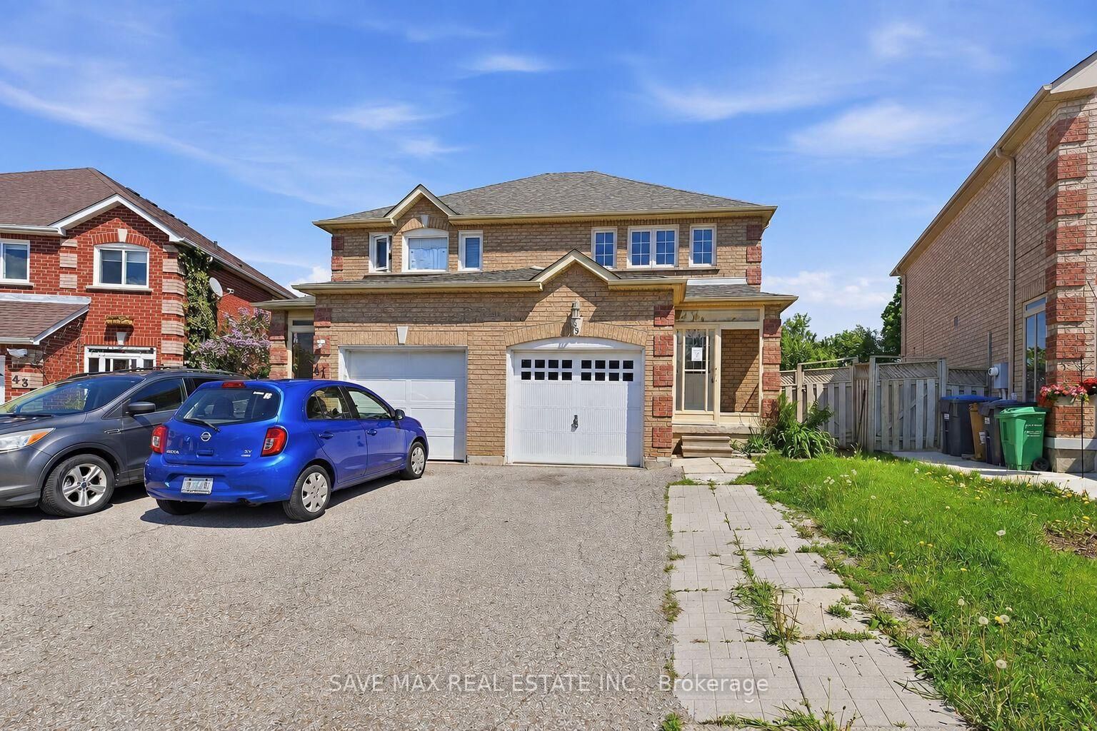 Property Photo:  39 Caruso Drive  ON L6Y 5B2 