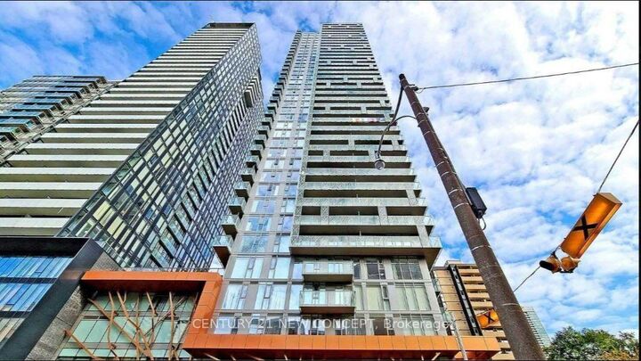 Property Photo:  50 Wellesley Street E 3211  ON M4Y 0C8 