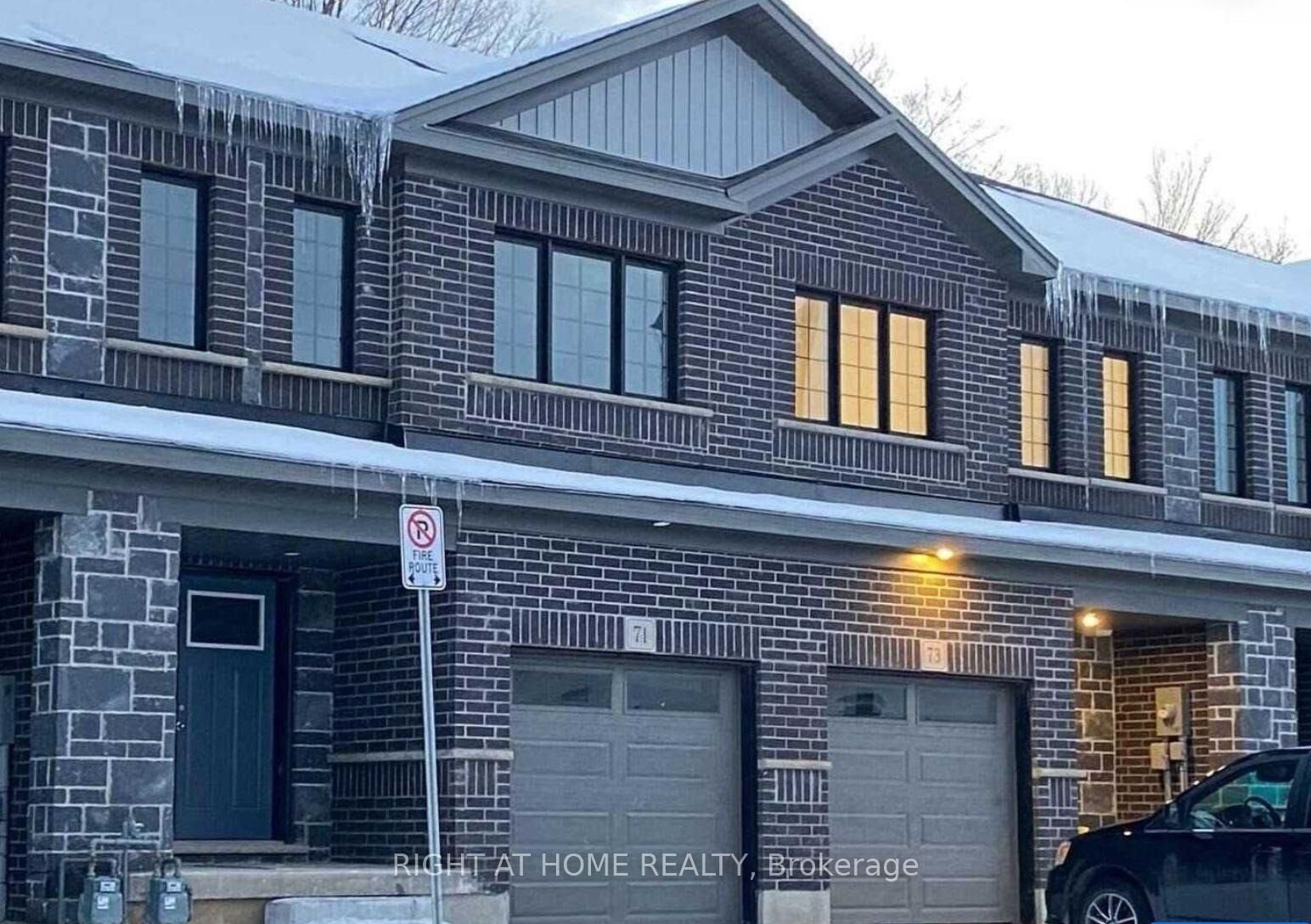 Property Photo:  71 Woodedge Circle  ON N3P 0R8 