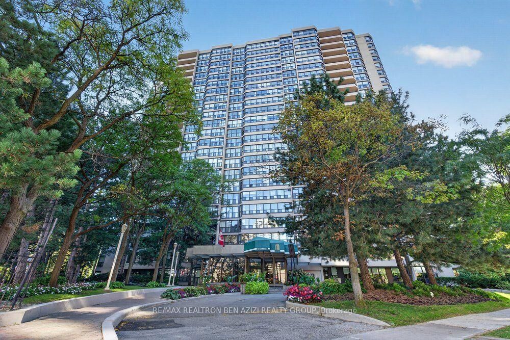 Property Photo:  33 Elmhurst Avenue 1904  ON M2N 6G8 