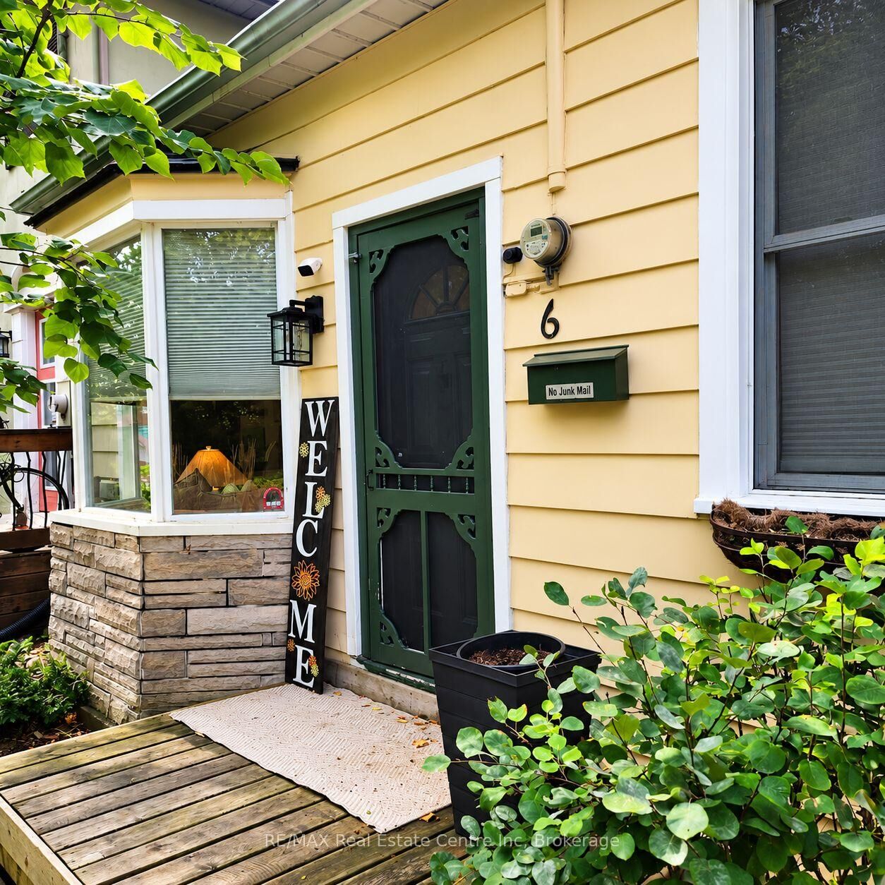 Photo de la propriété:  6 Dufferin Street  ON N1H 4A1 