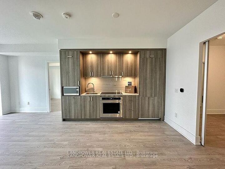 Property Photo:  480 Front Street W 1303  ON M5V 0V5 