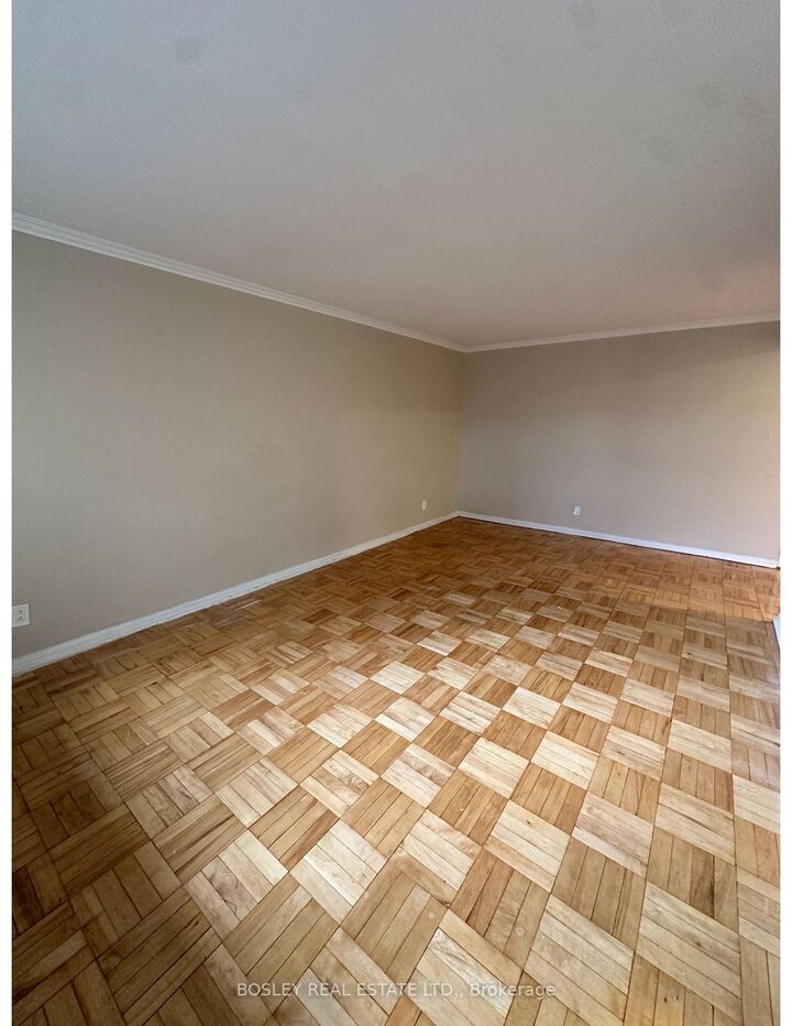 Property Photo:  970 Eglinton Avenue E 210  ON M4G 2L8 