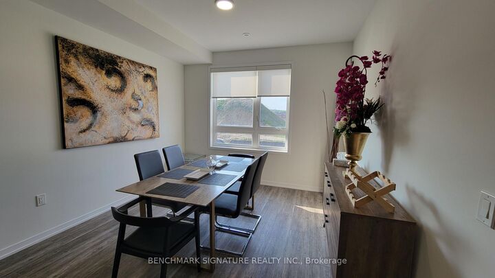 Property Photo:  14 Big Willow Crescent  ON L4E 1P5 